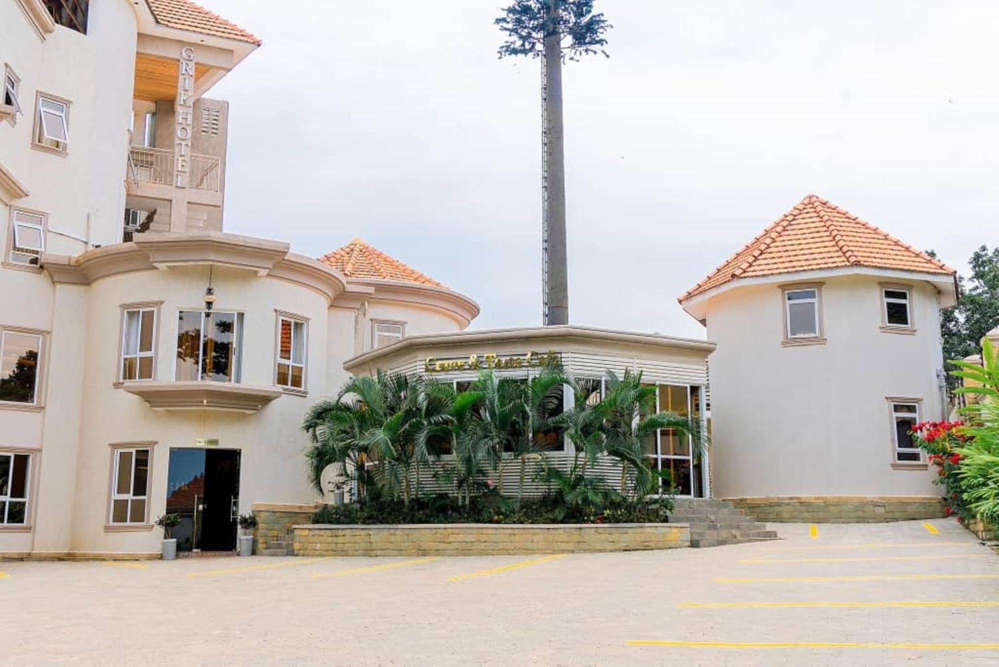 Grik Hotel - Entebbe Bagian luar foto